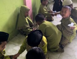 STRATEGI PEMBELAJARAN SOSIO DRAMA/ROLE PLAYING